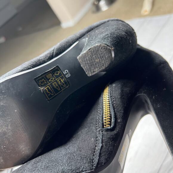 Steve Madden Black Heeled Ankle Boots Booties Leather Suede Gold Zip Sz 8.5M - Picture 7 of 11